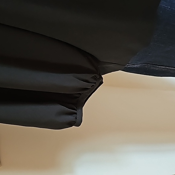 WHBM blouse - Picture 2 of 6